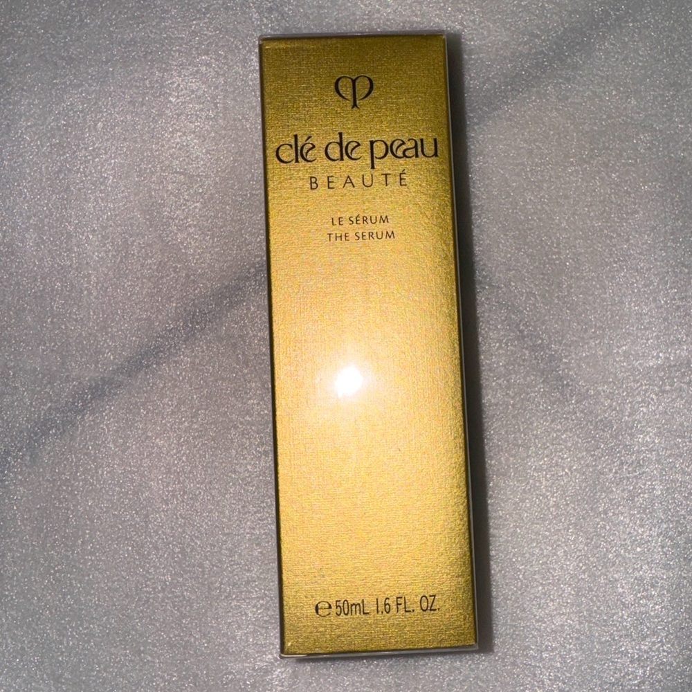 NEW 1.6oz Cle de peau the serum 50ml